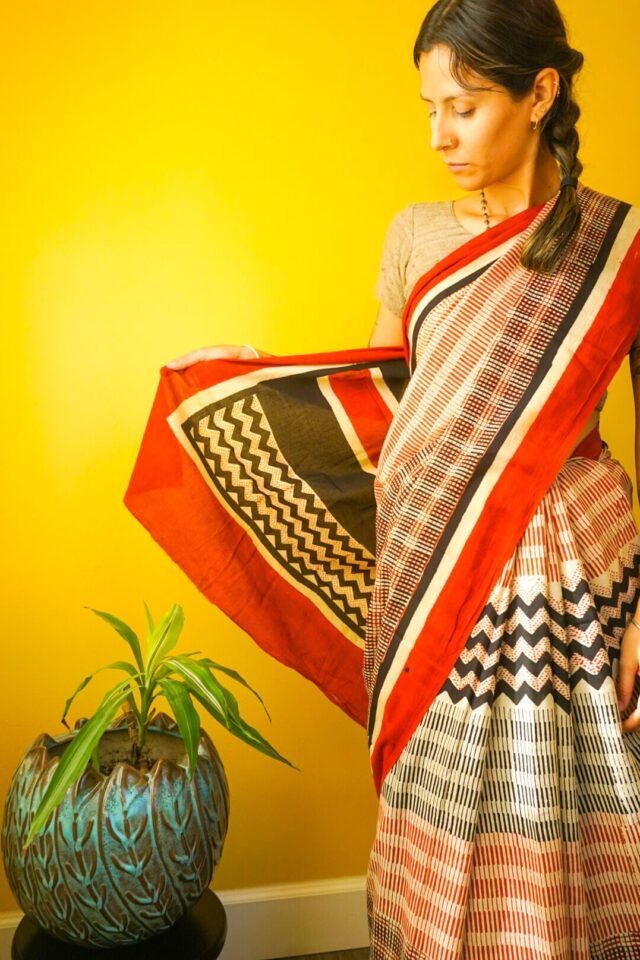 Chess Blockprint Sari